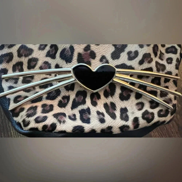 Cat face crossbody handbag/purse. - Picture 11 of 13